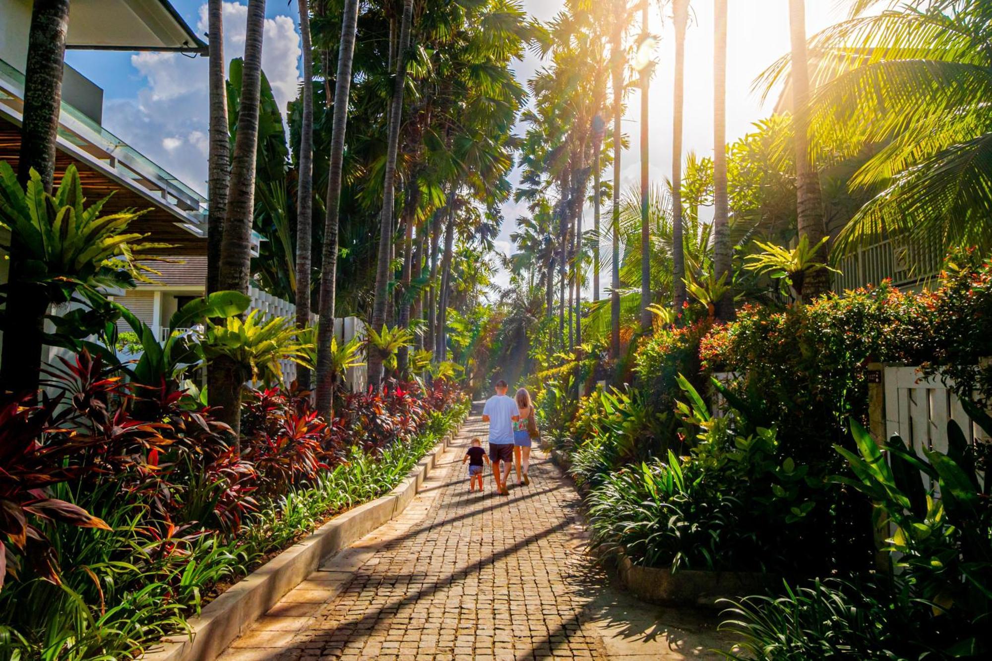 Montigo Resorts Seminyak Exterior foto The Village at the InterContinental Sanctuary Cove Resort