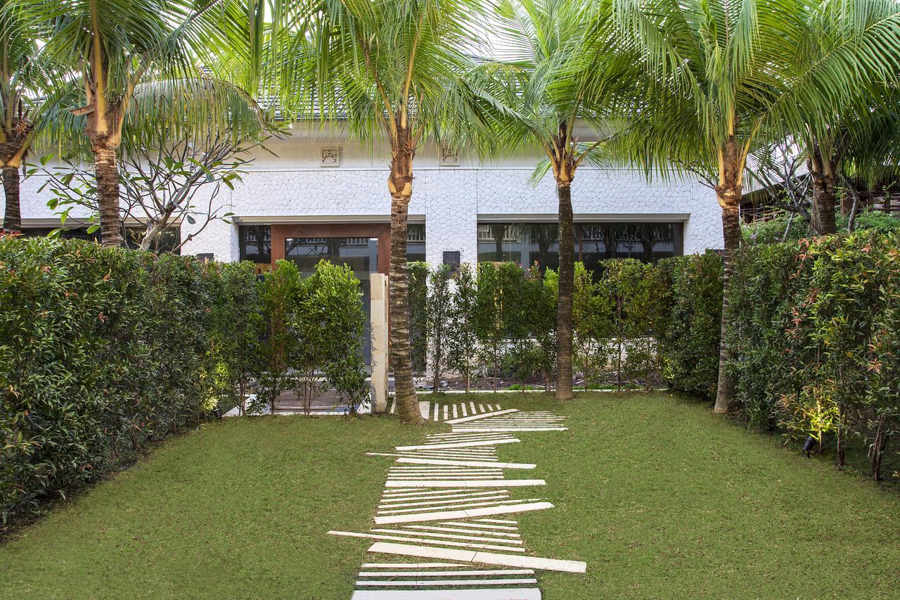 Montigo Resorts Seminyak Exterior foto The house of the Thai Prime Minister
